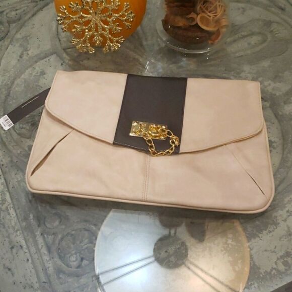 DOROTHY Perkins Nude Clutch - Picture 1 of 3